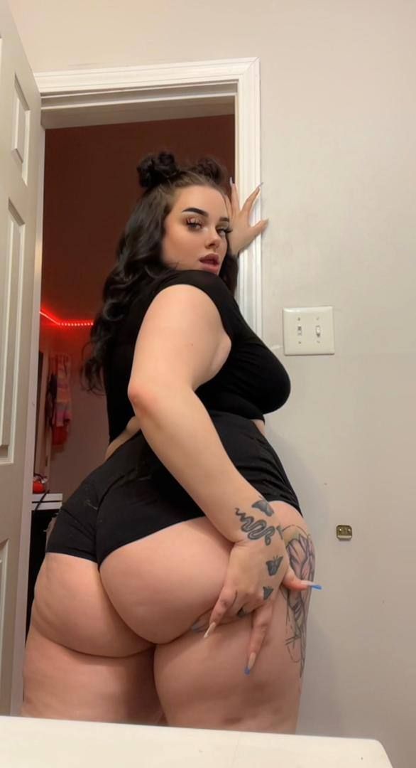 NO PAYMENT REQUIRED- SEXY SINGLE MOM FOR MEET AND FUCK AS LONG AS YOU KNOW HOW TO USE YOUR DICK 🍆🍑🍆💦. - Image 2